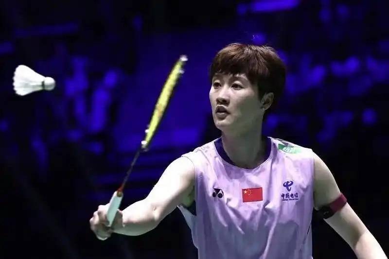 羽毛球法国公开赛|这才是真实的陈雨菲 力克山口茜进四强