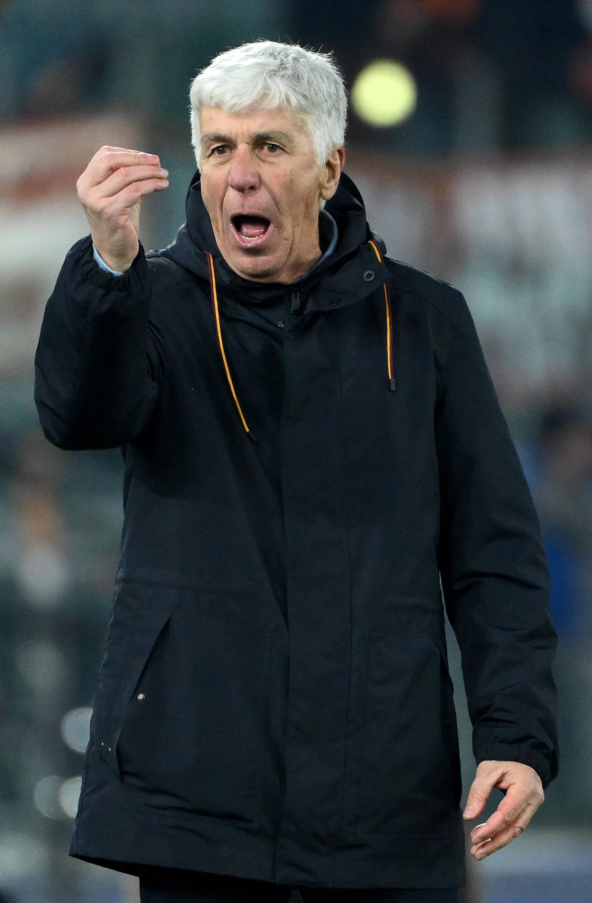 (外代二线)足球——意甲:罗马胜科莫